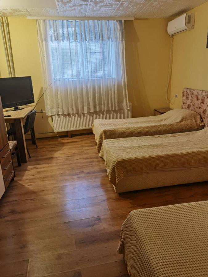 Къща за гости и приятели Свищов Екстериор снимка